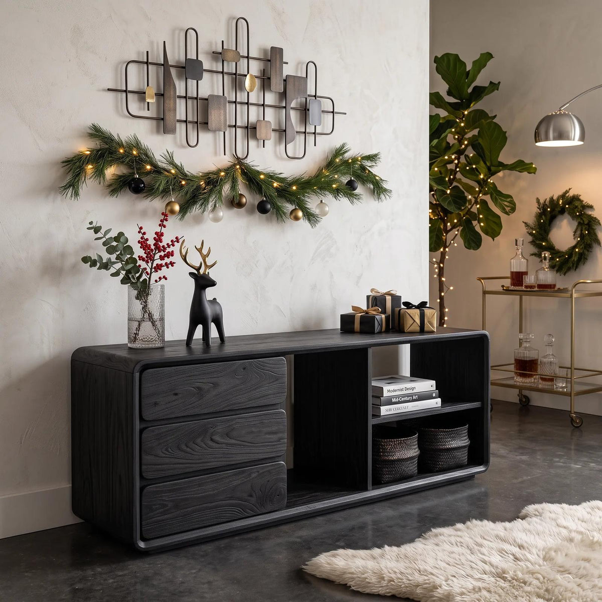 Minimalist Xmas Bedroom Storage Bench Reindeer Decor