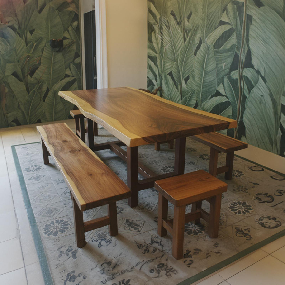 Rustic Live Edge Solid Wood Dining Table, Handcrafted Natural Wood Kitchen Table for Dining Room, Model