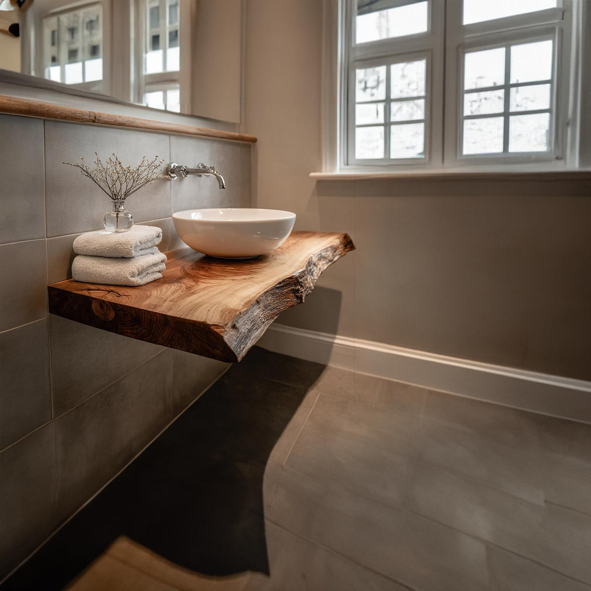 Teezano Rustic Live Edge Floating Shelf, Washroom Natural Solid Wood Wall Mounted Storage Shelf, Model SINLKIBRV165