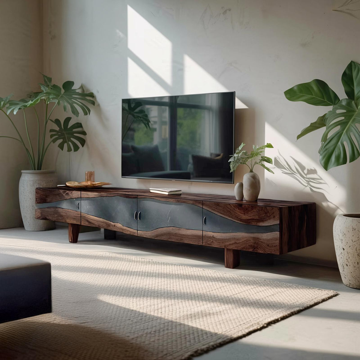 Spry Interior Rustic Farmhouse Solid Wood TV Cabinet, Vintage Wooden Media Console & Entertainment Center Unit, SILDTTNTVC107